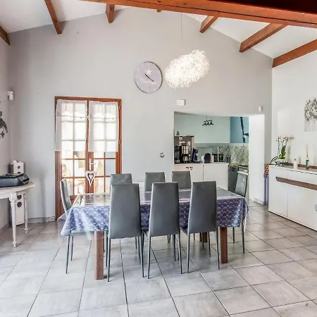 Lovely With Private Pool Holiday home Orange (Vaucluse)